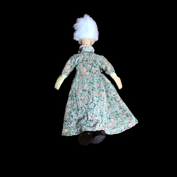 Vintage Artisan Doll Handcarved Wooden Grandma Old Lady Handmade Soft Body Rare - Picture 9 of 16